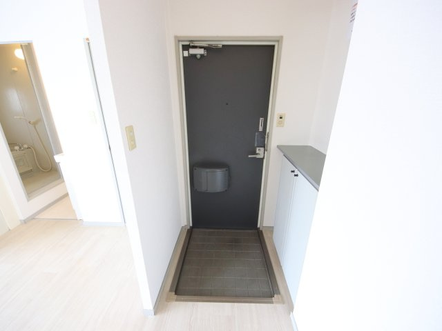 アルファ生駒の玄関