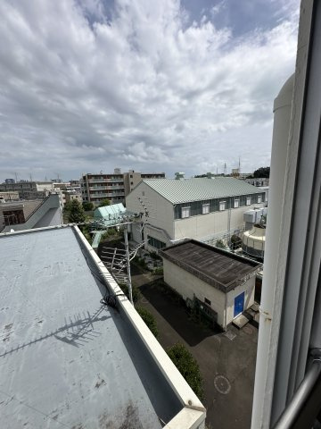 南加瀬マンションのバルコニー|広々としたバルコニーです
