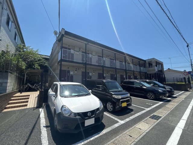 レオパレスシャンブル参番館の外観