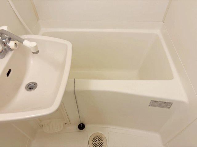 レオパレスプリステラＴＭの浴室