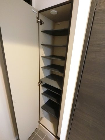 フォルセーヌ本千葉の収納