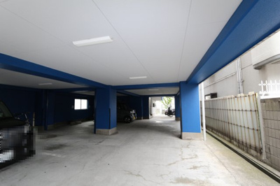 【駐車場】 | キャロル柴原