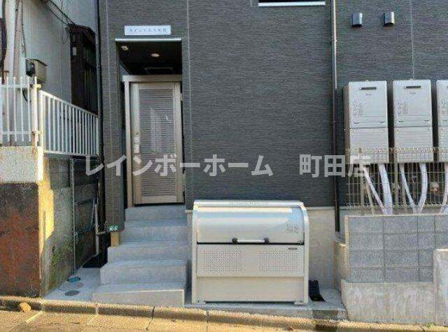 カインドネス座間※初期費用分割あと払いサービス利用可能物件のエントランス