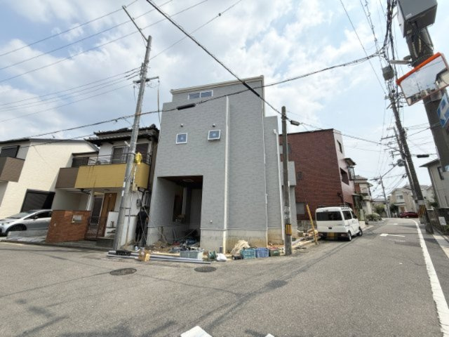 堺市東区西野　第6期　新築一戸建ての前面道路含む現地写真