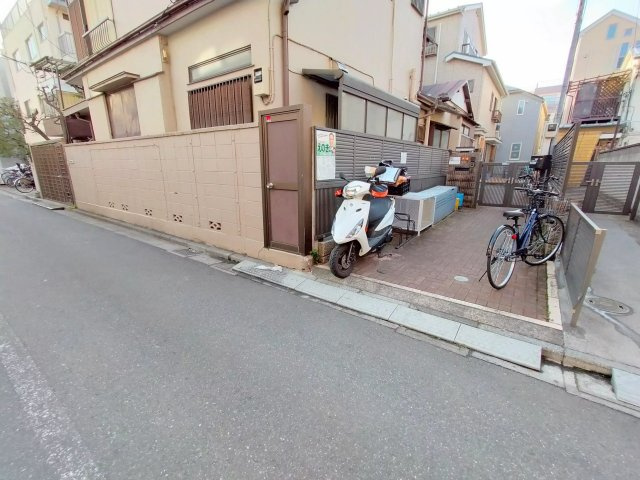 S1 クロス新宿東1の外観|





