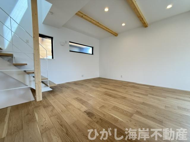 茅ヶ崎市小和田3丁目　新築戸建　全2棟の居間・リビング|21.2帖　LDK