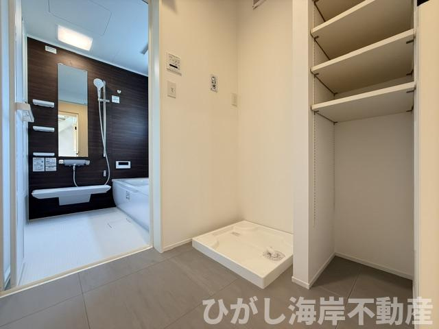 茅ヶ崎市小和田3丁目　新築戸建　全2棟の脱衣所|脱衣スペース