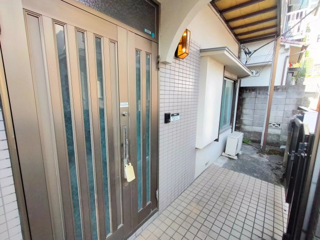 91 クロス中目黒3の玄関|



