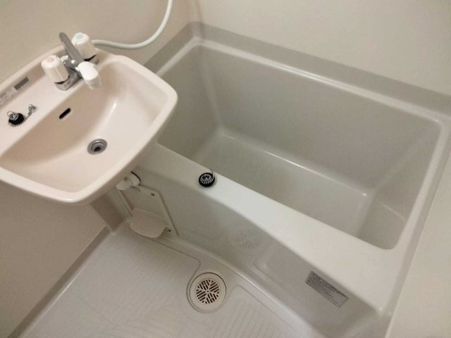 レオパレスモンジュイの浴室