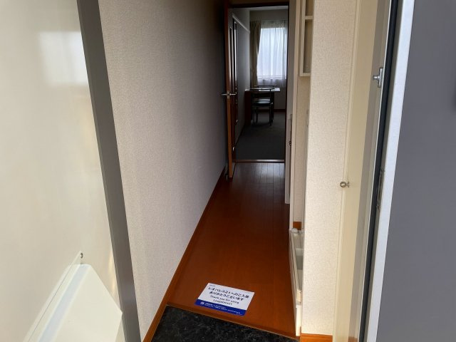レオパレス宮野木の玄関