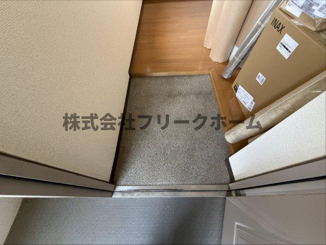 小金井市梶野町３丁目の賃貸マンションの玄関