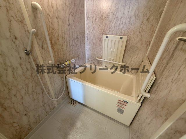 小金井市梶野町３丁目の賃貸マンションの浴室