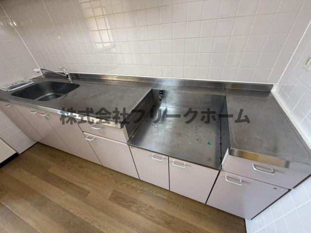 小金井市梶野町３丁目の賃貸マンションのキッチン