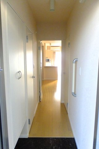 レオネクストＴＯＭＹの玄関