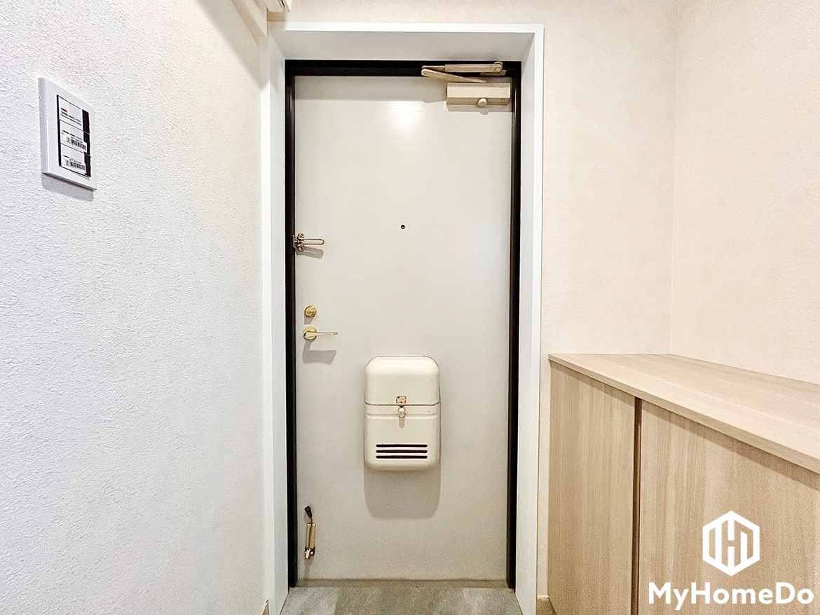 アルピナ春日井の玄関
