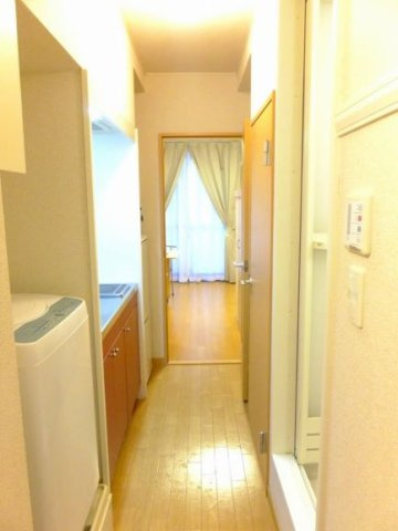 レオパレスＹＵＳＨＩＮの玄関