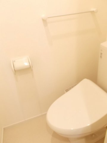 メゾンドＫ２　国府のトイレ|落ち着いたトイレです