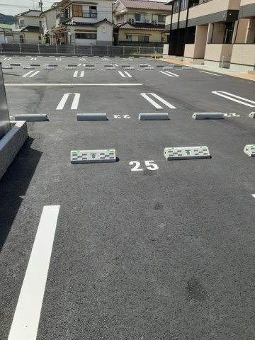クララボージャ　Ａの駐車場|カースペースがあります