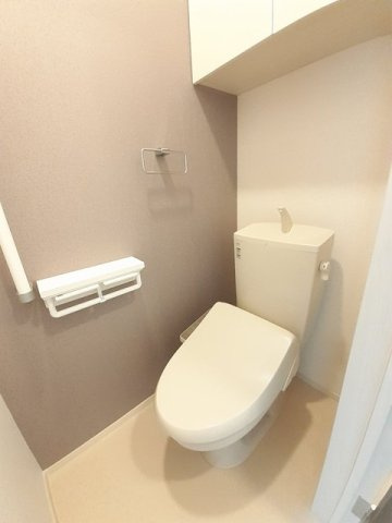 オーバラルのトイレ|シンプルで使いやすいトイレです