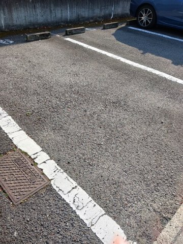 ジュネスの駐車場|駐車場があるので、車を買う予定の方も安心です
