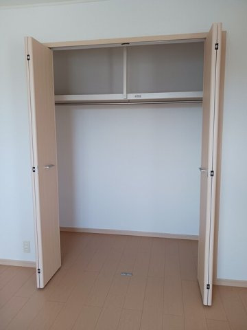ジュネス　Ｂの収納|ちょっとした収納スペースも充実しています