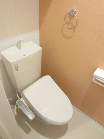 ハイソラーレ　Ⅲのトイレ|シンプルで使いやすいトイレです