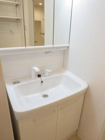 ハイソラーレ　Ⅲの洗面所|コンパクトで使いやすい洗面所