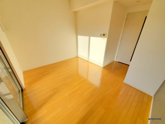 レジディア谷町　仲介手数料無料の居間・リビング