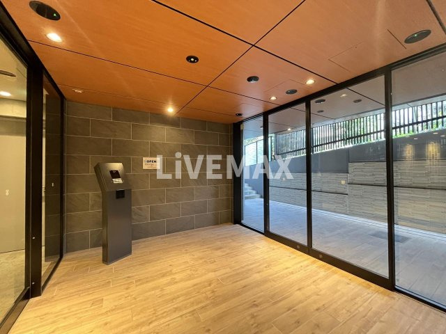 【エントランス】ザ・パークハビオ　ＳＯＨＯ　市谷左内町