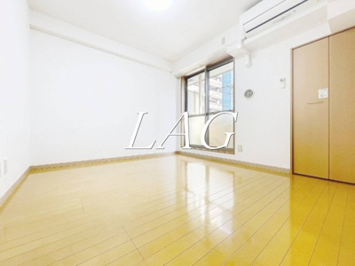 【居間・リビング】 | WING髙尾 | 洋室のお部屋です。