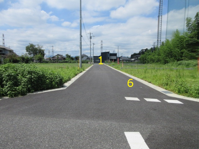 【仲介手数料無料】新築戸建　東松山市石橋1684-35付近（全6棟）の前面道路含む現地写真