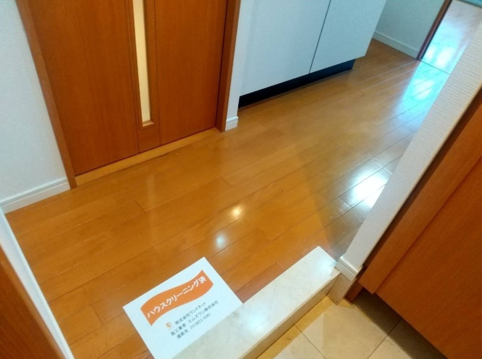 日神デュオステージ早稲田の玄関