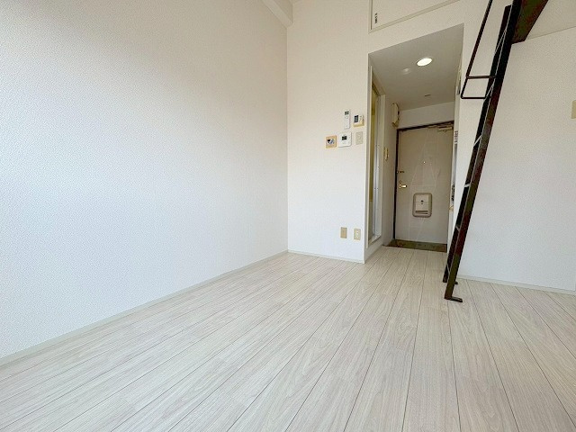 新大阪OMパレスの寝室