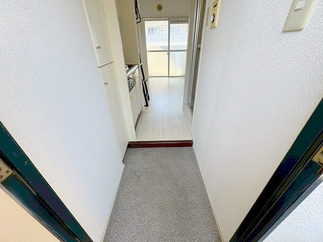 新大阪OMパレスの玄関