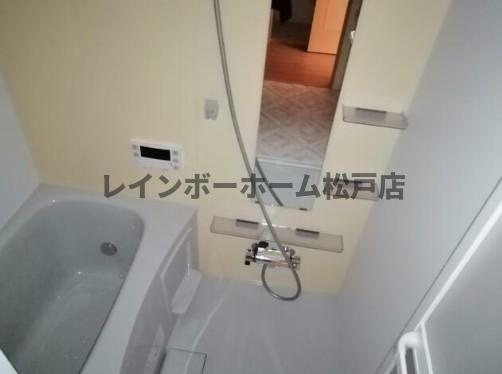 アロー北松戸２７番館の浴室