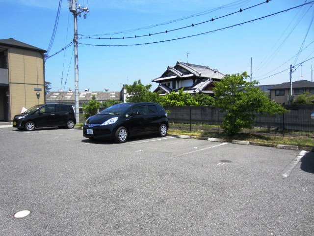 【駐車場】