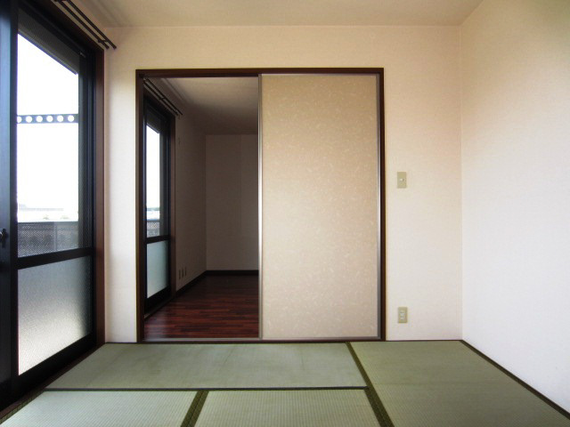 【寝室】
