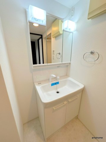 グランシス天満橋　仲介手数料無料の洗面所