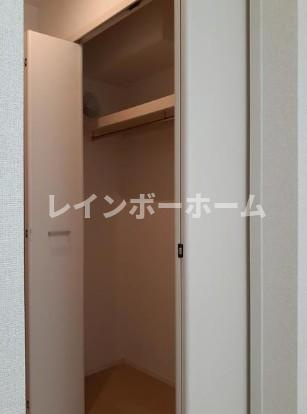 鶴ヶ島市大字鶴ヶ丘のアパートの収納