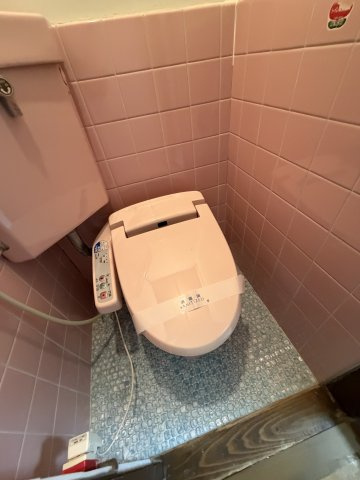 石井町借家のトイレ