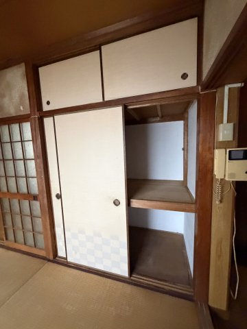 石井町借家の収納