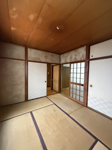 石井町借家の和室