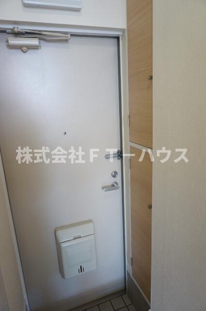 アゼリア宮田（Ｋ－０７６）の玄関