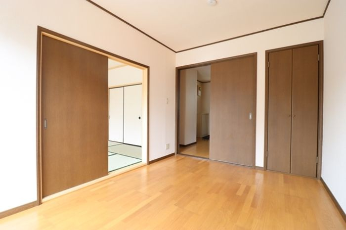 クラップコティの洋室