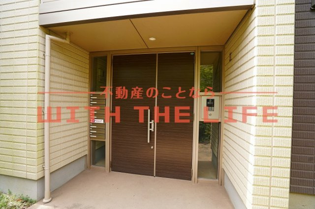 ヴィルヌーブ諏訪野I棟のエントランス|建物の内部です