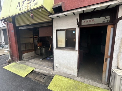 【玄関】 | 東向島1丁目店舗 | 曳舟の店舗。
「東向島1丁目店舗」のことなら(株)メイワ・エステートへお任せください。