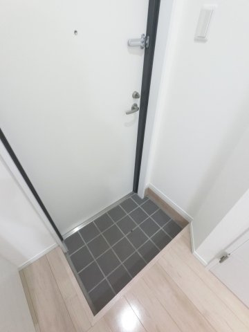 Serra蘇我の玄関