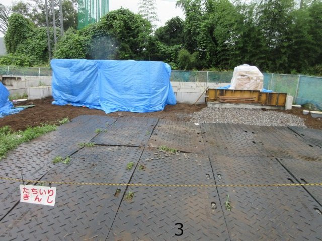 【仲介手数料無料】新築戸建　東松山市石橋1684-35付近（全6棟）の前面道路含む現地写真
