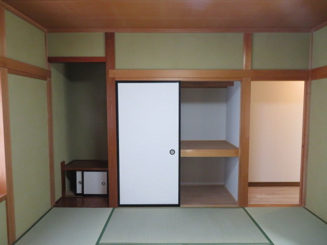 高崎市吉井町南陽台　中古1250の和室