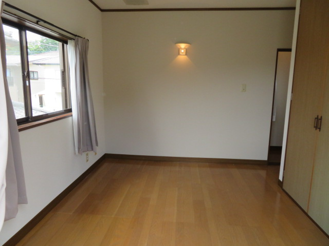 高崎市吉井町南陽台　中古1250の洋室